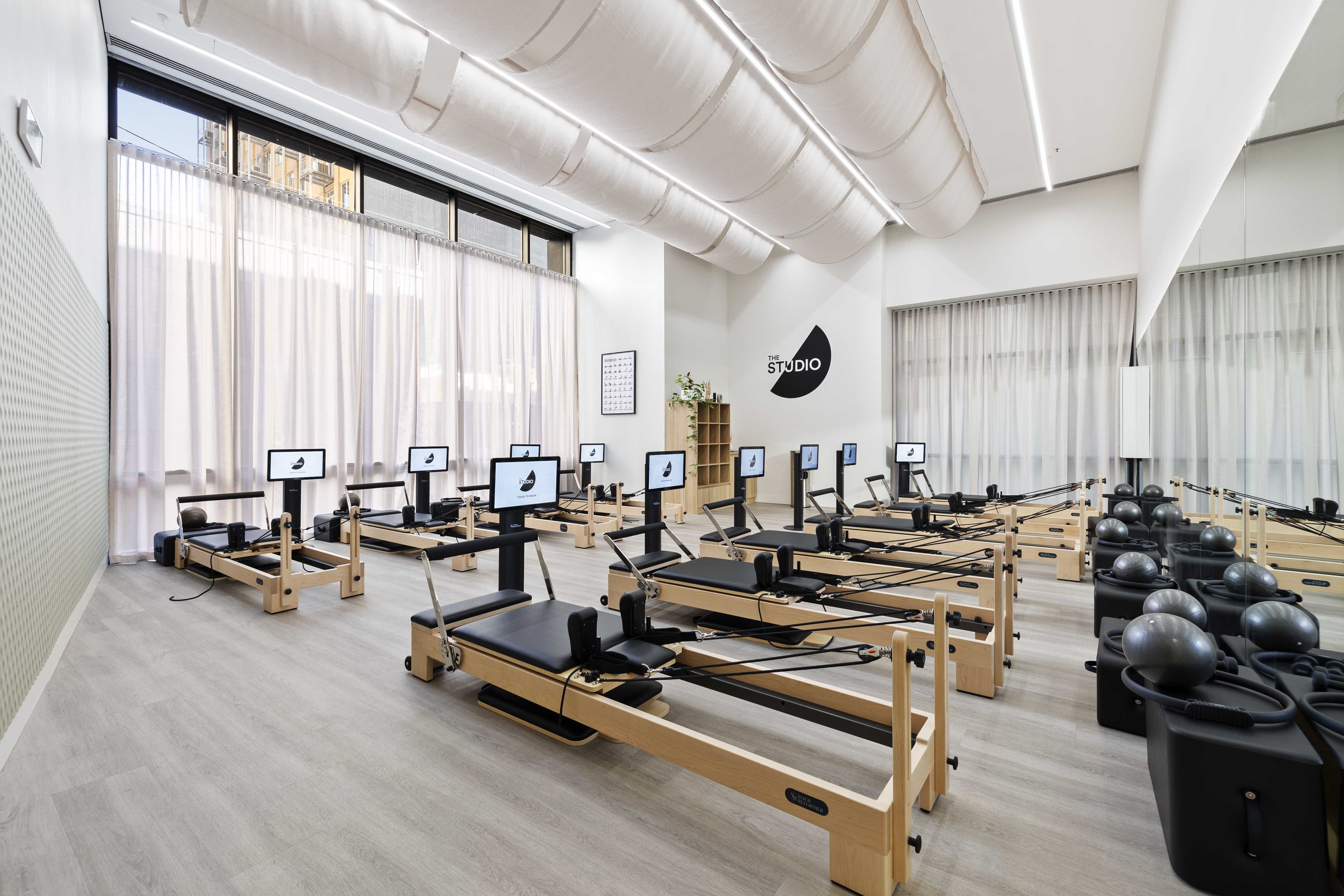 485 La Trobe Street - Externals_005.jpg